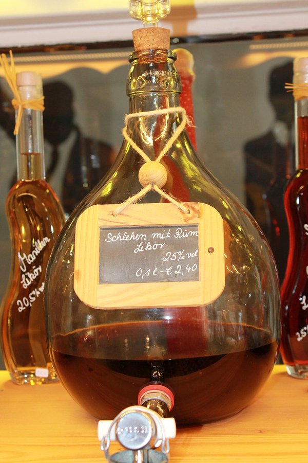 Schlehen - Likör mit Rum 25%Vol